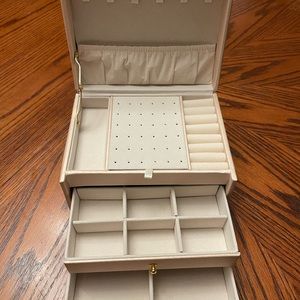 Jewelry Case with key